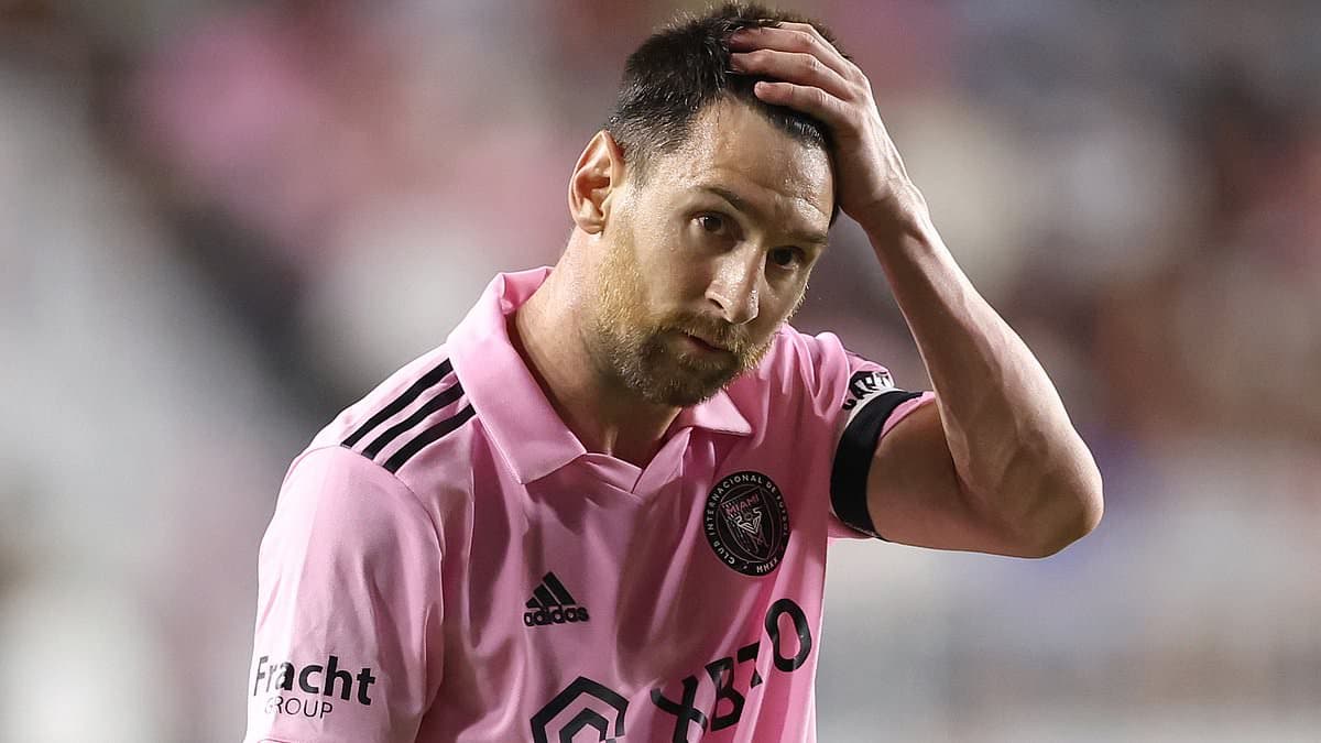 How many goals will Lionel Messi score during the 2027 MLS Sprint Season window?