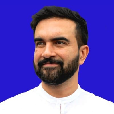 Zohran Mamdani citizenship revoked before 2027?